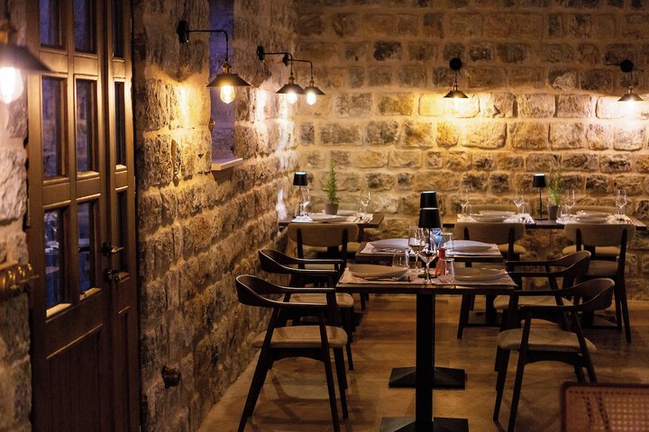 Dining 58 of 75