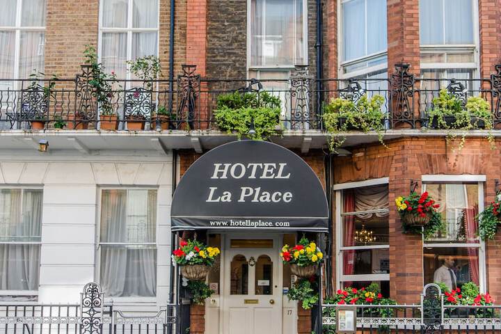 Hotel 125 of 128