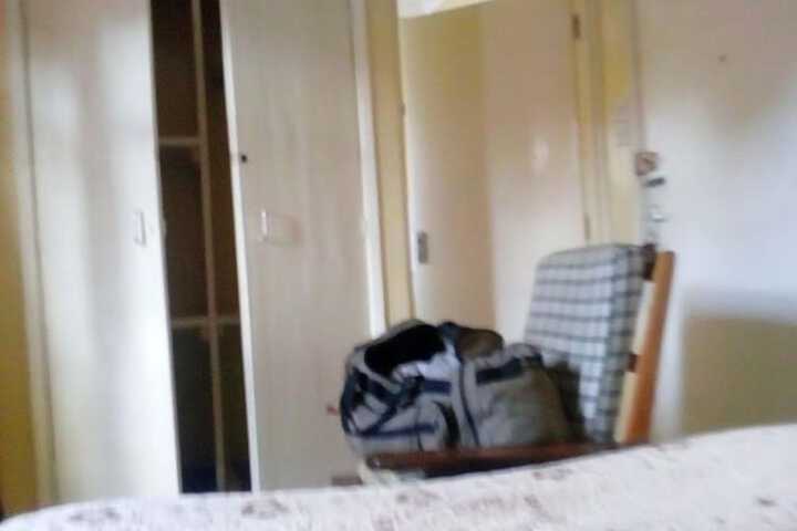 Room 4 of 13