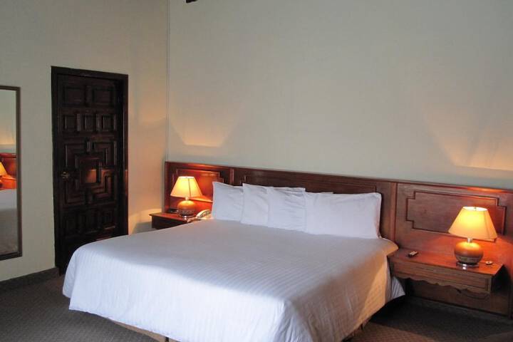 Room 13 of 47