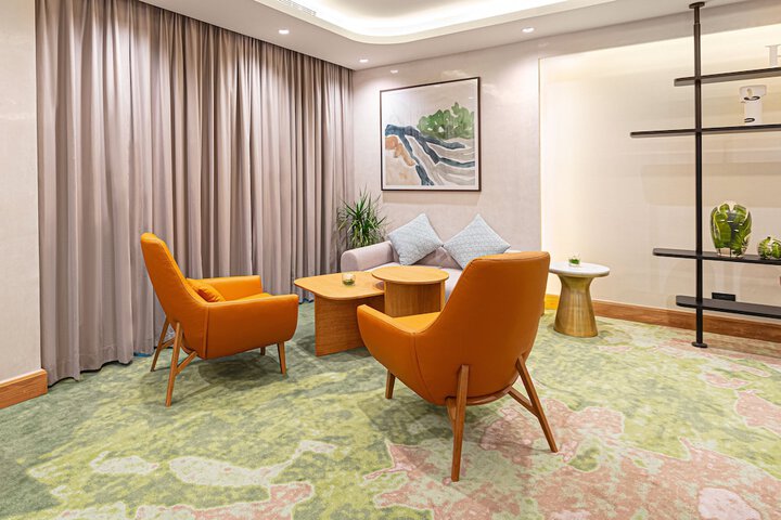 Hotel 74 of 80