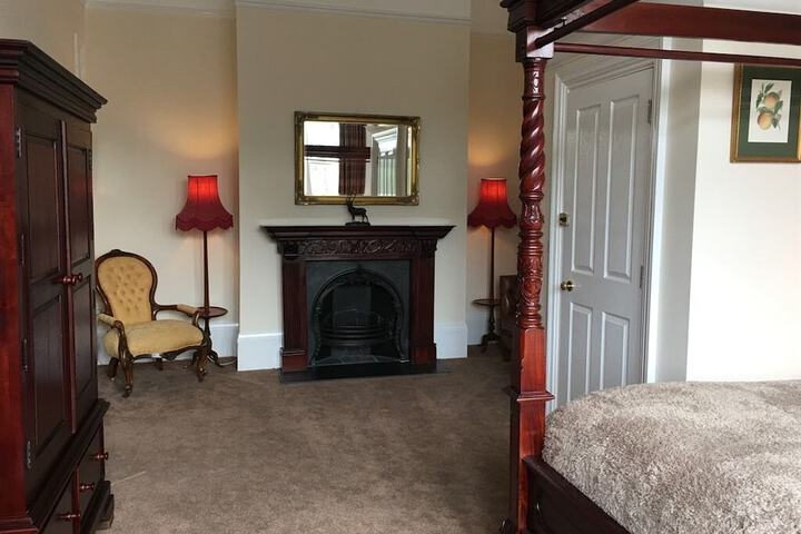 Room 8 of 29
