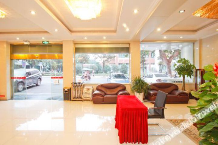 Hotel Interior 6 of 24
