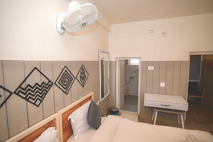 Room 8 of 71