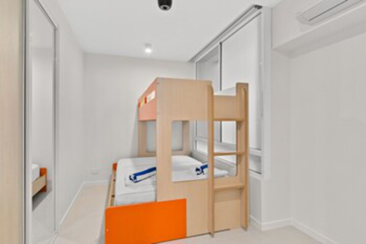 Room 18 of 34
