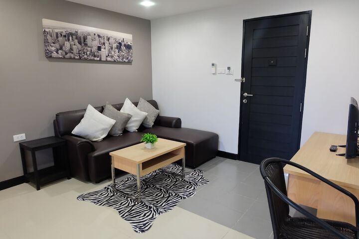 Room 10 of 26