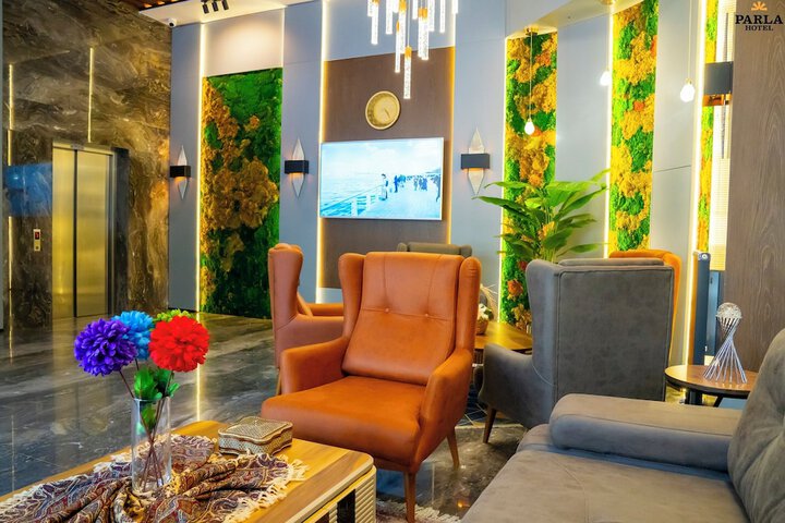 Hotel Interior 7 of 43
