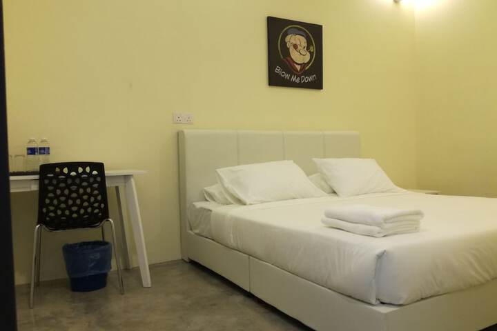 Room 6 of 23