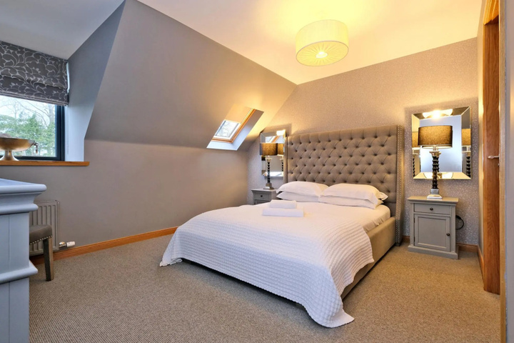 Room 3 of 11