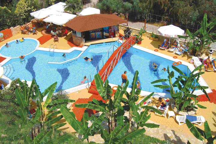 Pool Hotel
