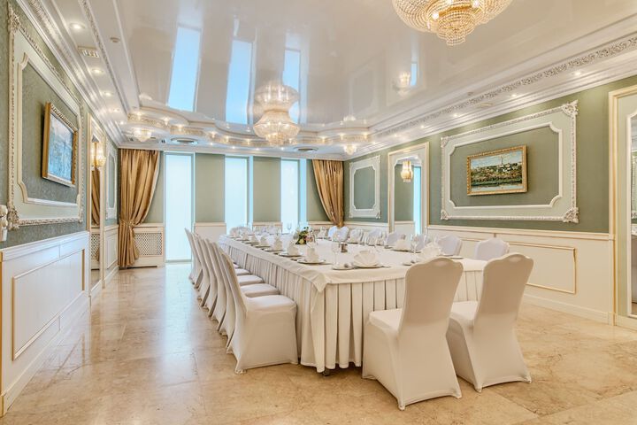 Ballroom/Hall 43 of 59
