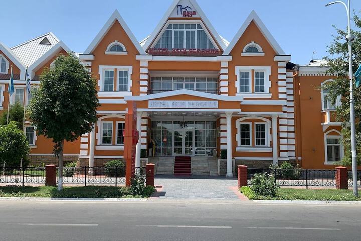 Exterior of Asia Hotel Fergana