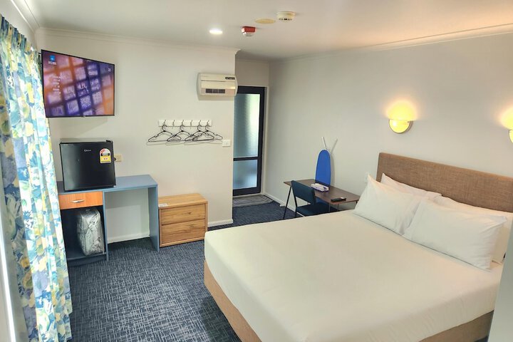 Room 10 of 47