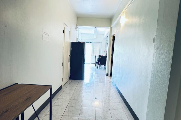 Room 70 of 91