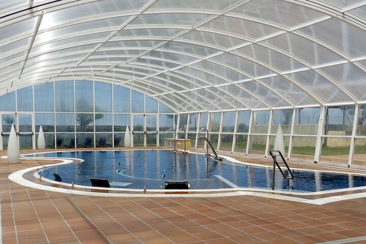 Pool Hotel