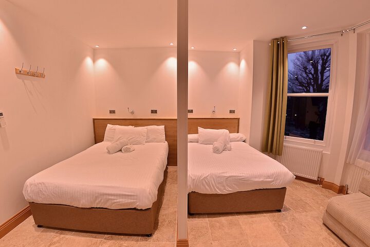 Room 48 of 90