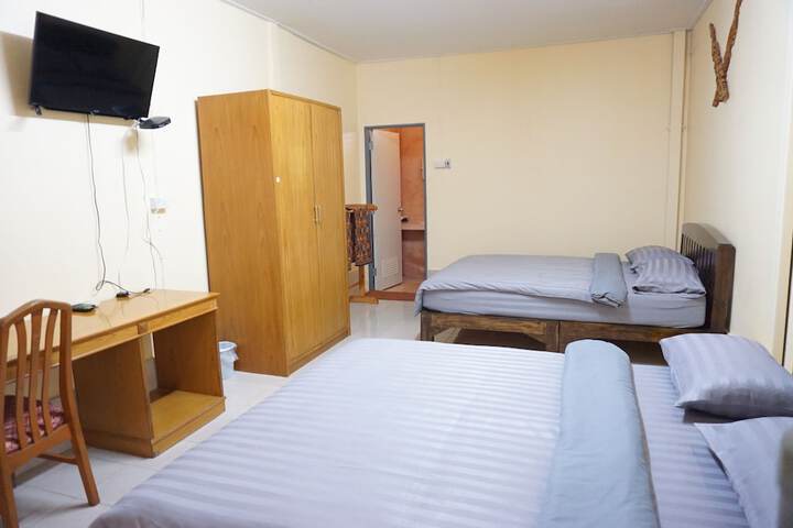Room 40 of 44