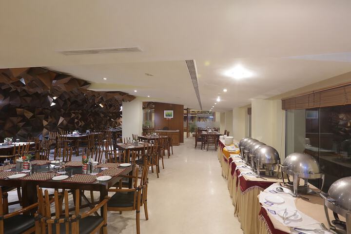 Dining Photos
