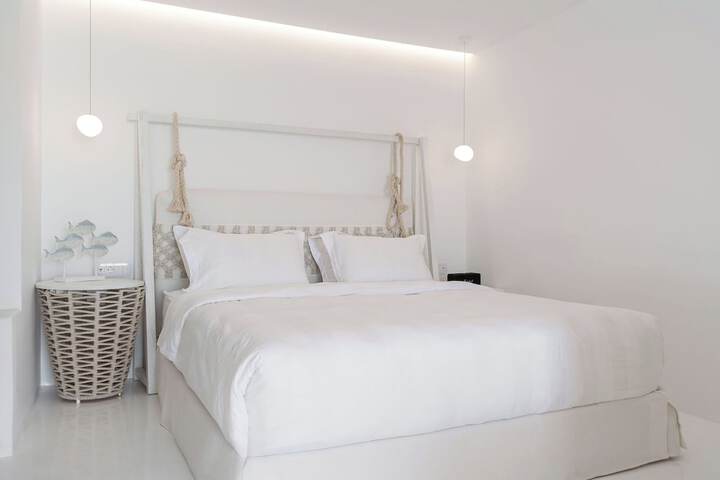 Room 12 of 65