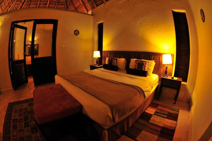 Room 6 of 53