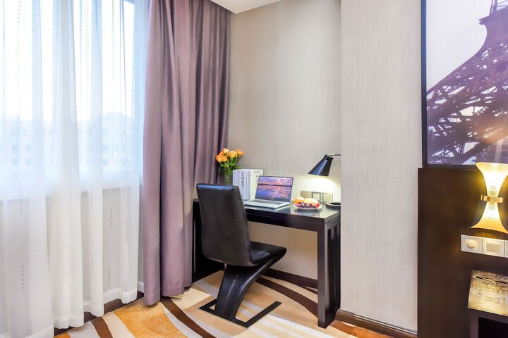 Room 18 of 113