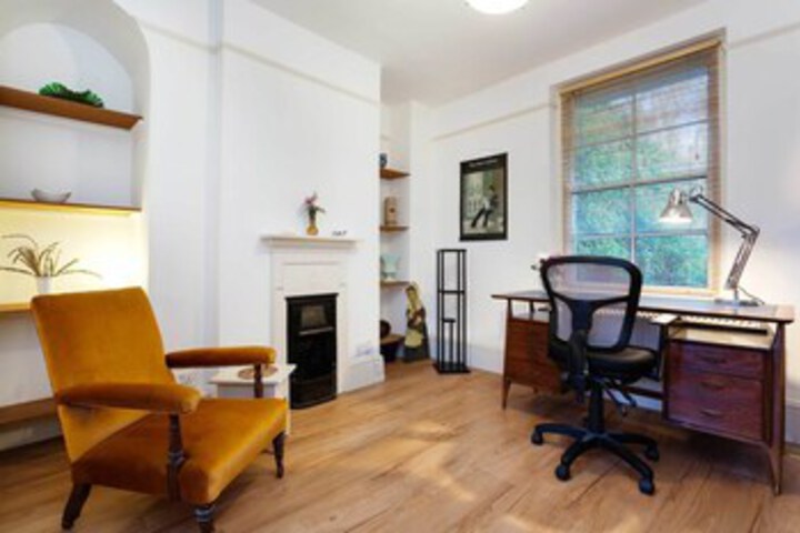 Room 7 of 20
