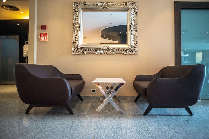 Guest Lobby