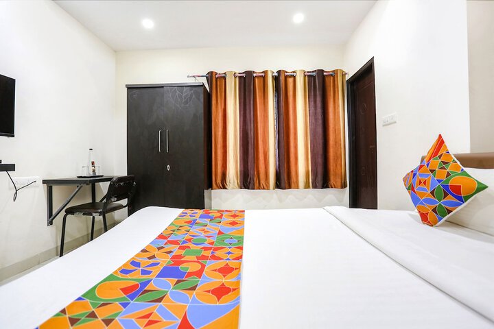 Room 15 of 26