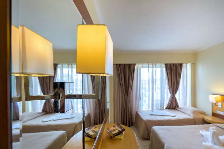 Room 16 of 59