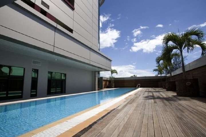Hotel with Pool