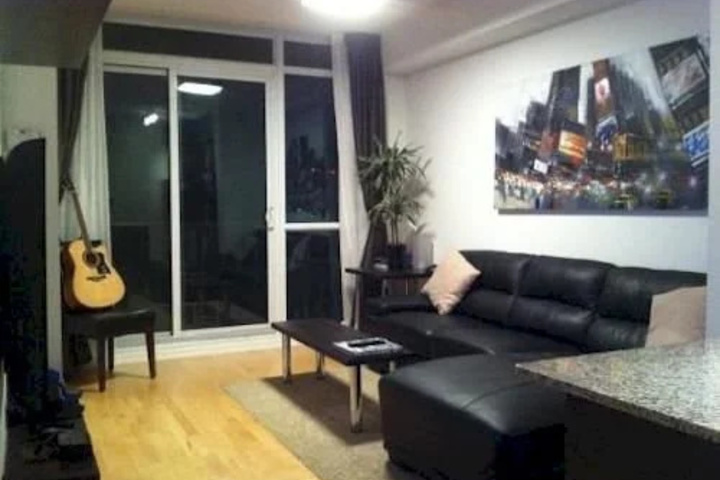 Room 10 of 17