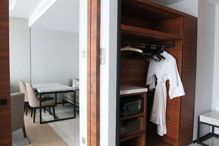 Room 15 of 125