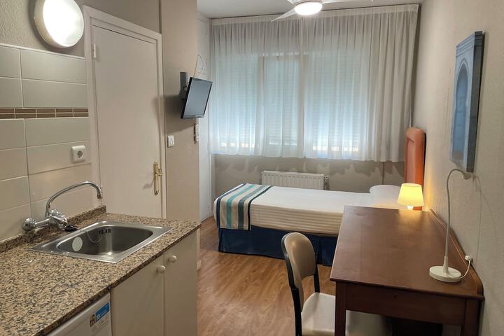 Room 22 of 40