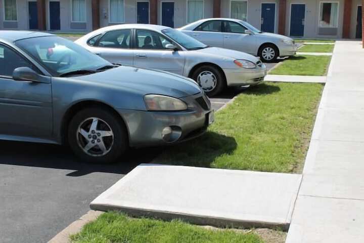 Property Grounds 38 of 42