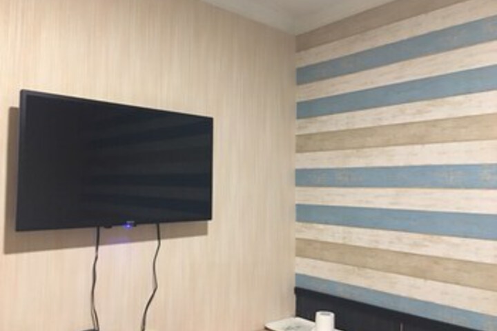 Room 11 of 23