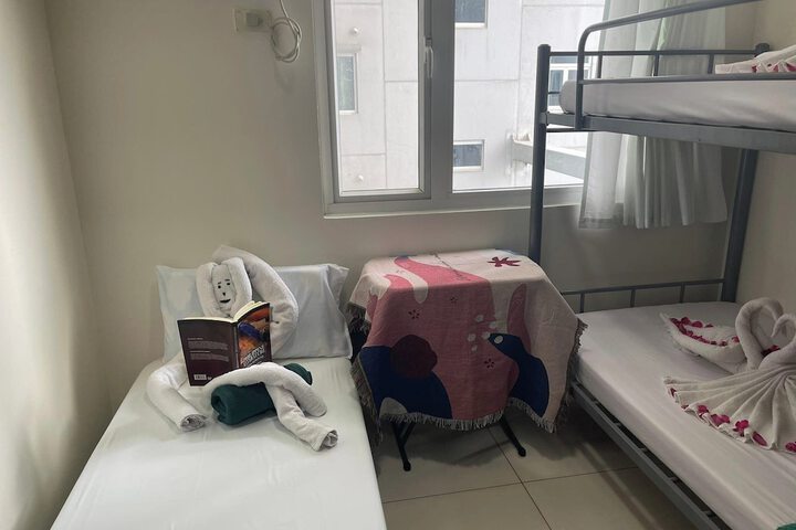 Room 19 of 216