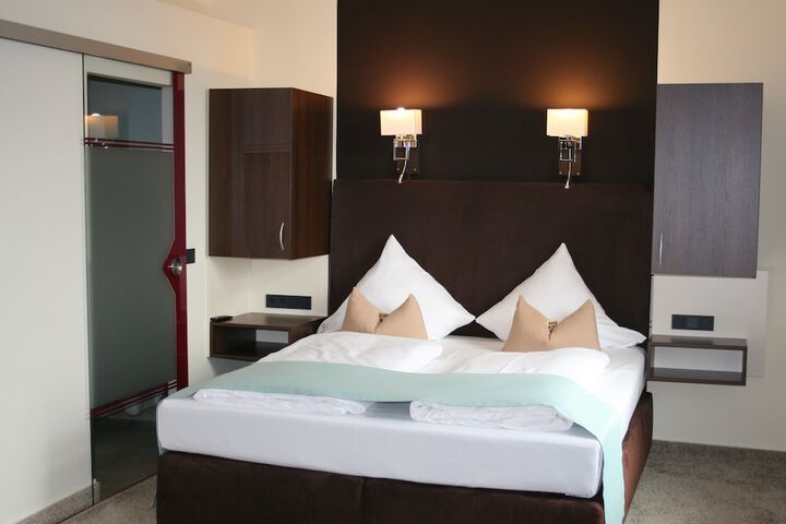 Room 7 of 43