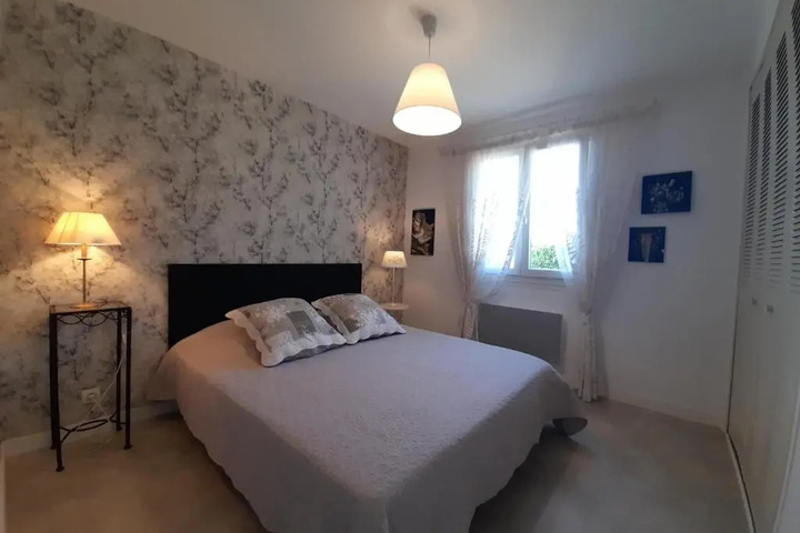 Room 3 of 12