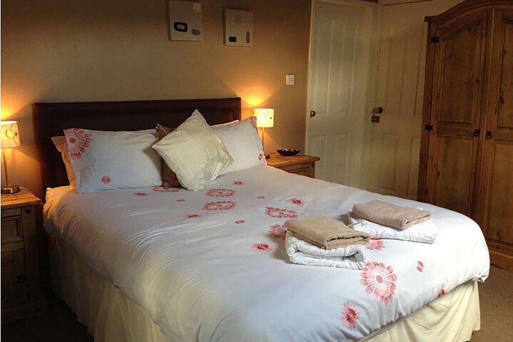 Room 5 of 5