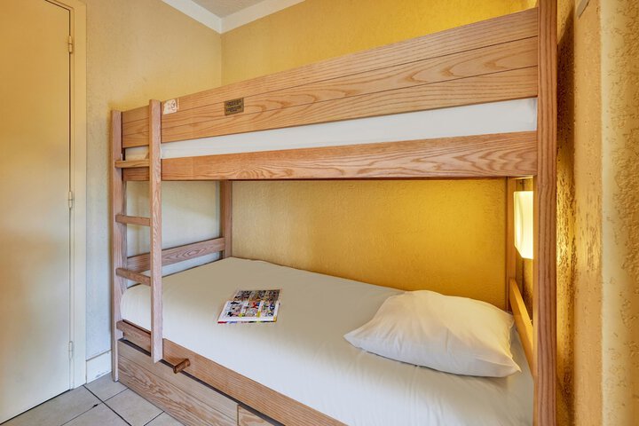 Room 7 of 41
