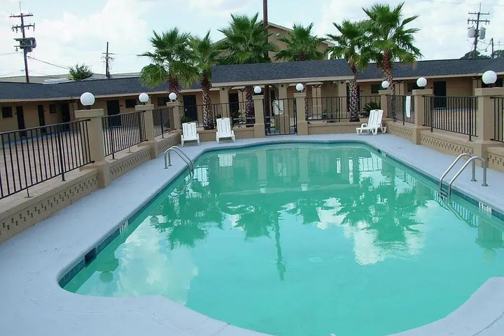 Pool 8 of 11