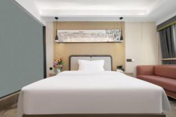 Room 22 of 22