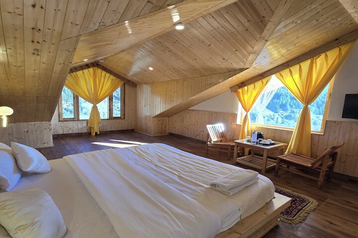 Room 46 of 110