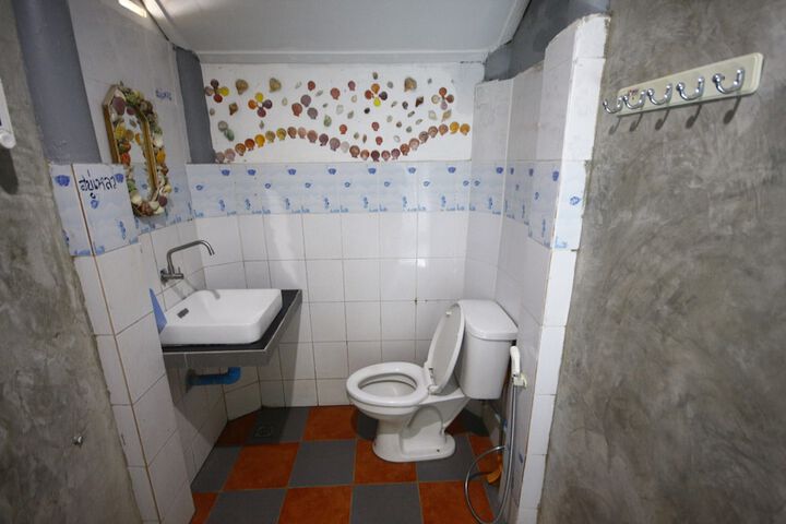Room 34 of 56