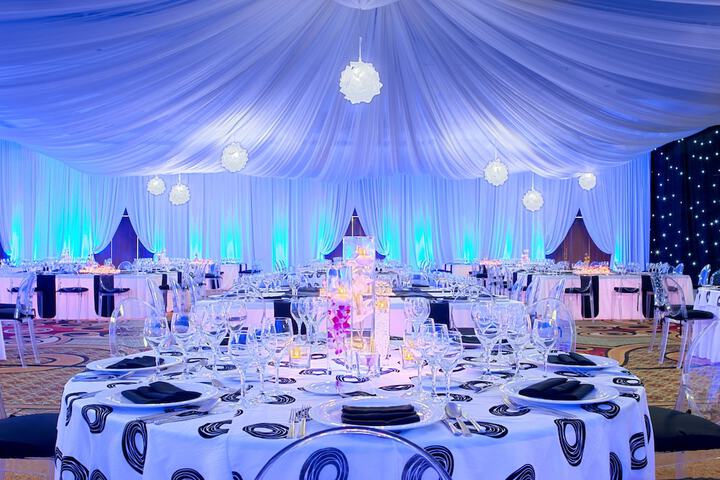 Ballroom/Hall 124 of 162