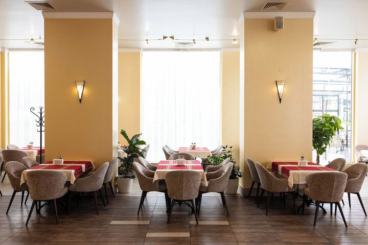 Dining 67 of 81