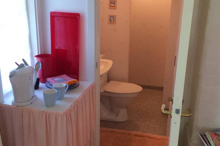 Room 18 of 30