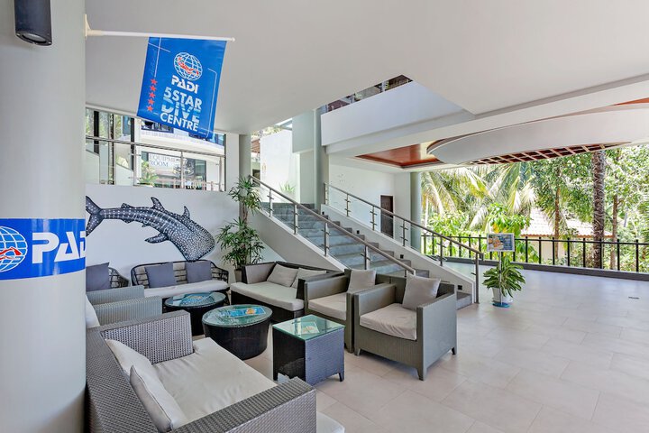 Guest Lobby