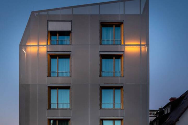 Hotel 186 of 189