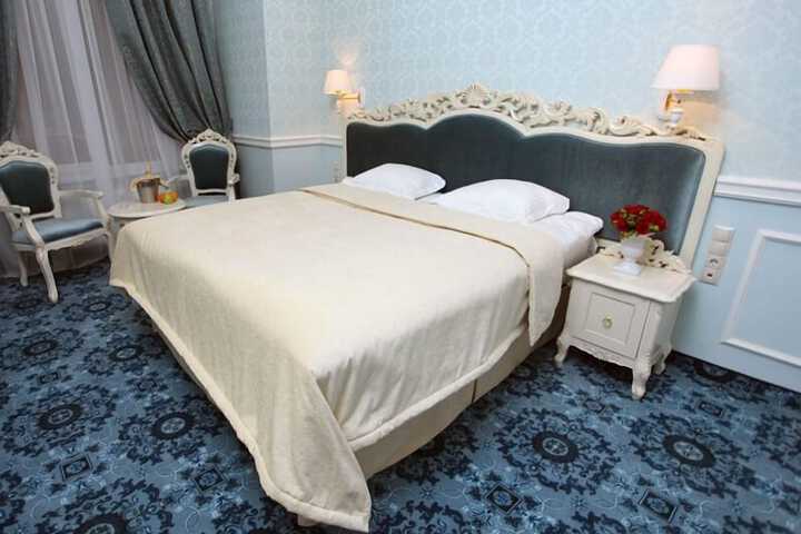 Room 14 of 36